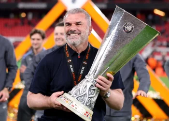 Tottenham Ends 17-Year Trophy Drought