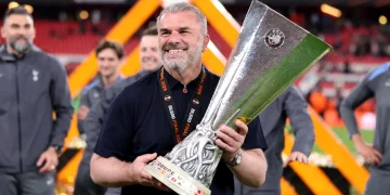 Tottenham Ends 17-Year Trophy Drought