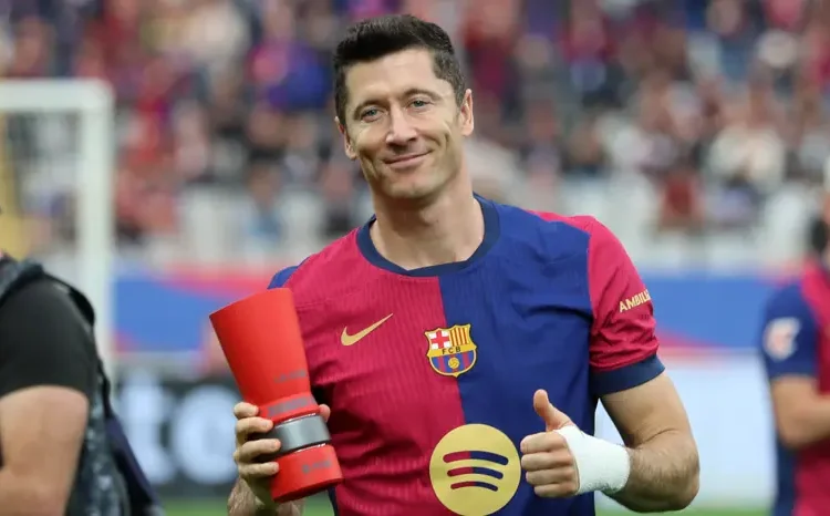 Lewandowski to Start on the Bench for Barca’s Decisive Inter Clash