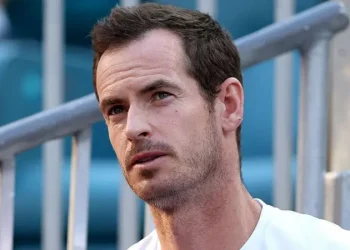 Murray Voices Strong Social Media Concerns