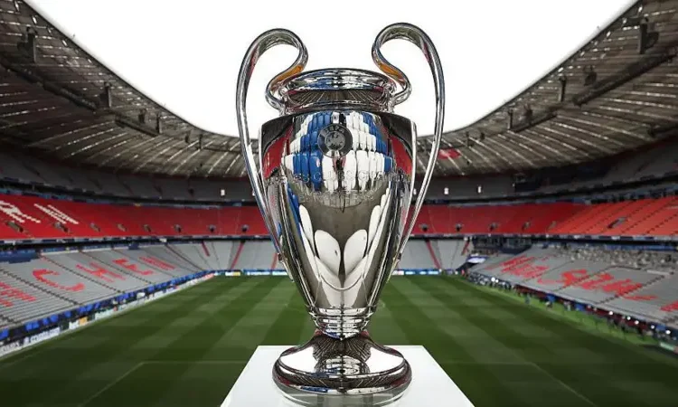 Fans’ Audacious Champions League Stunt: 27-hour Toilet Hideout