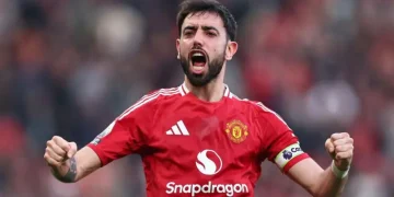 Fernandes, Salah Among PFA Player of the Year Nominees