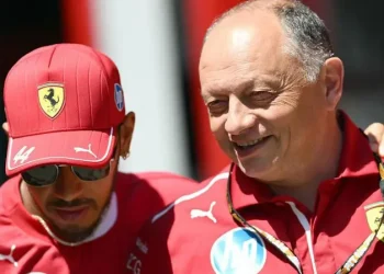 Hamilton Backs Vasseur Amid Ferrari Struggles