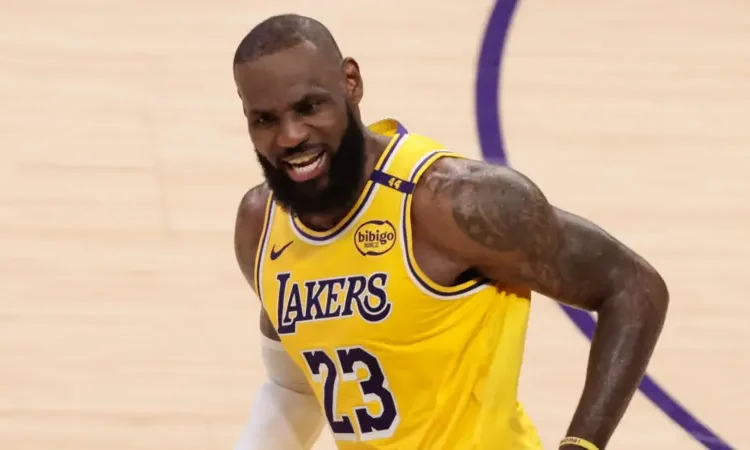 LeBron James Signs on for Record 23rd NBA Season with Lakers