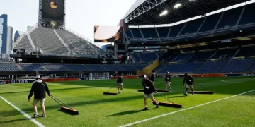 Club World Cup Plagued by Pitch Problems and Heat