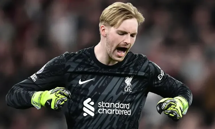 Brentford Sign Kelleher as Flekken Joins Leverkusen