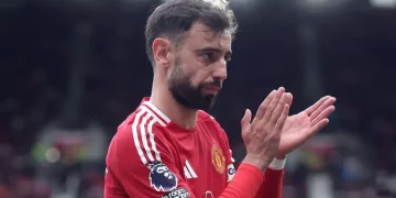 Al-Hilal Pushing for Bruno Fernandes, Man Utd Captain Weighs Saudi Move