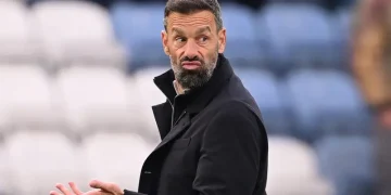 Leicester City Sack Manager Ruud van Nistelrooy