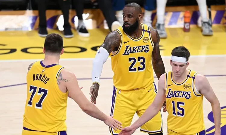 Lakers Set for Record-Breaking Sale to Billionaire Mark Walter