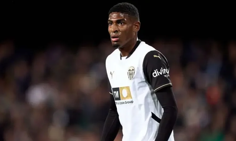 Arsenal’s Summer Spree: Mosquera Talks, Norgaard & Kepa Incoming