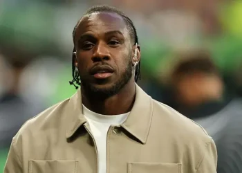 West Ham Postpones Michail Antonio Contract Decision Following Car Crash
