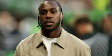 West Ham Postpones Michail Antonio Contract Decision Following Car Crash