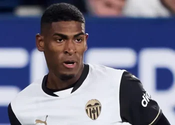 Arsenal Secure Cristhian Mosquera