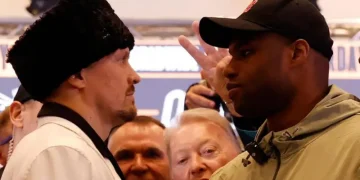 Usyk Downplays Age as Undisputed Clash with Dubois Looms