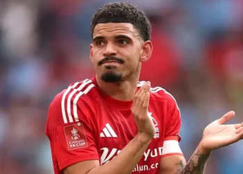 Legal Spat Erupts as Gibbs-White Returns to Forest Amid Tottenham Bid