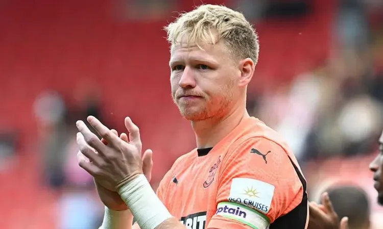 Newcastle Target Ramsdale After Trafford Deal Collapse