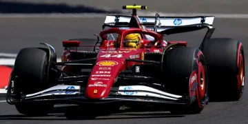 Hamilton Leads First Practice at British Grand Prix