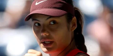 Dominant Raducanu Races into US Open Third Round