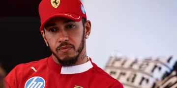 Ferrari Boss Vasseur Admits “Naive” Expectations for Hamilton