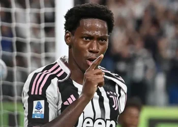 David Scores on Debut as 10-Man Juventus Beat Parma
