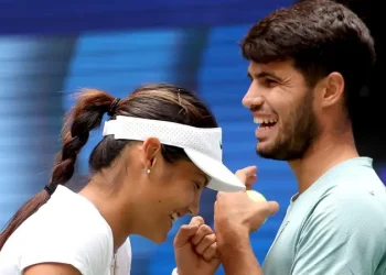 Raducanu and Alcaraz Captivate Crowd Despite Mixed Doubles Loss at US Open