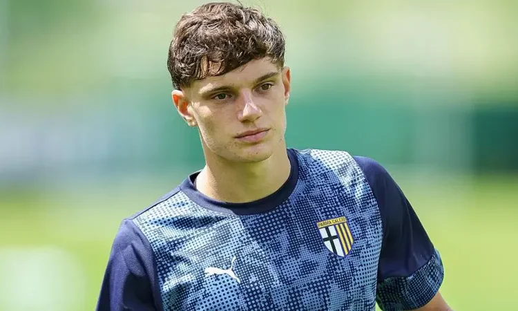 Liverpool Closing In on Leoni and Guehi as Summer Spending Soars