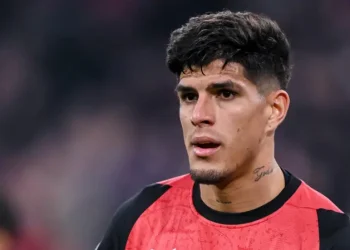 Arsenal in Talks to Sign Leverkusen’s Piero Hincapie