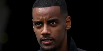 Newcastle Striker Alexander Isak’s Future in Doubt Amid PFA Awards Absence