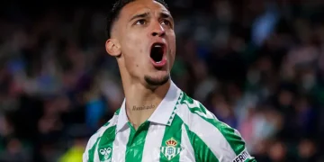Antony’s Real Betis Move Collapses Amid Confusion