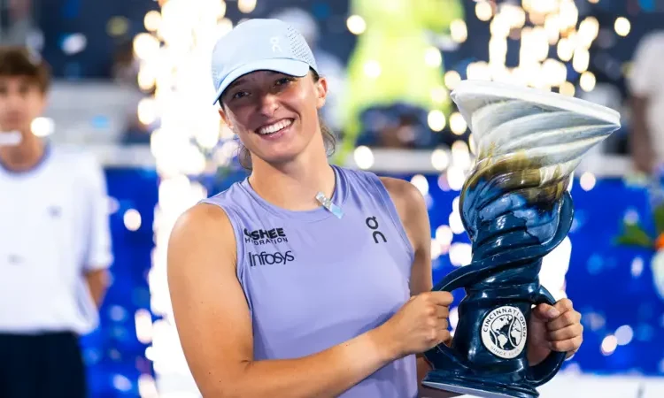 Swiatek Clinches Maiden Cincinnati Open Title Ahead of US Open