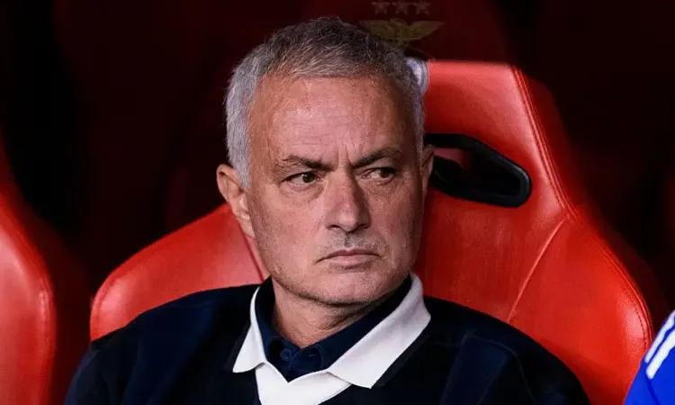Mourinho Leaves Fenerbahce After Champions League Exit