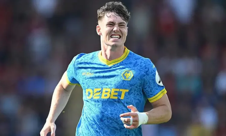 Wolves Reject Newcastle’s £50m Bid for Strand Larsen
