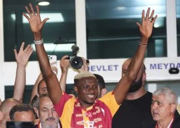 Osimhen Completes Record Move to Galatasaray
