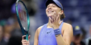 Anisimova Fights Back to Reach US Open Final