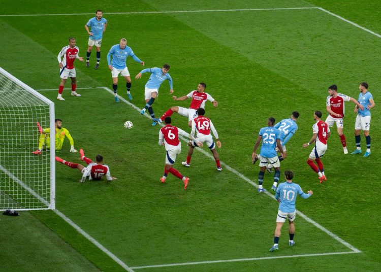 Martinelli Snatches Late Draw for Arsenal Against Man City