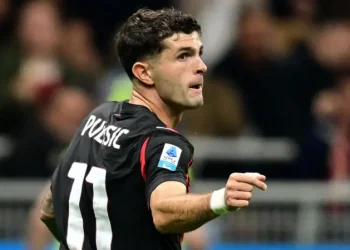 Pulisic Stars as 10-Man Milan Beat Napoli to Claim Serie A Lead