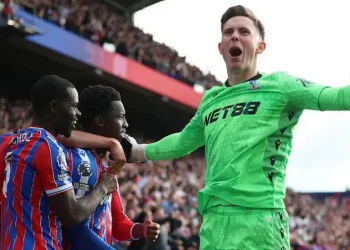 Nketiah’s 97th-Minute Winner Ends Liverpool’s Perfect Start as Glasner’s Palace Thrill