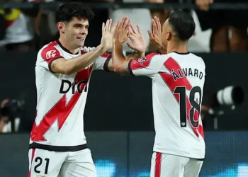 Barcelona Drop First Points in Controversial Draw at Rayo Vallecano