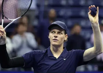 Sinner Cruises, Auger-Aliassime Fights to Reach US Open Semis