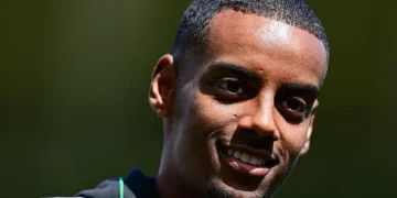 Liverpool Agree British Record Deal for Isak