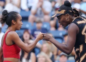 Williams, Fernandez Reach US Open Quarter-Finals