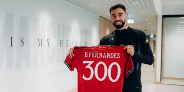 Fernandes Delays Future Talks, Puts United Ambitions First