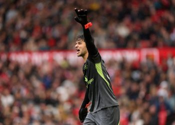 Lammens’ ‘Schmeichel’ Debut Gives Man Utd Hope