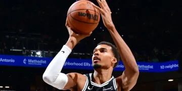 Undefeated Spurs and Thunder Shine on Big NBA Night