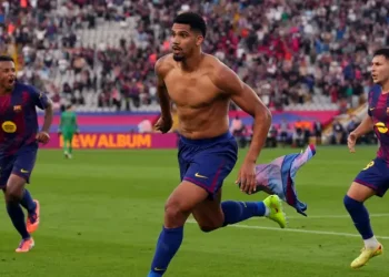 Araujo’s Stoppage-Time Goal Sends Barcelona Top