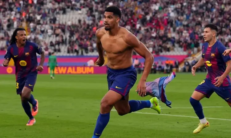 Araujo’s Stoppage-Time Goal Sends Barcelona Top