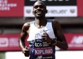 Jacob Kiplimo Smashes Ugandan Record to Win 2025 Chicago Marathon