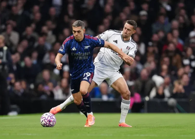 Trossard Set-Piece Clincher Sends Arsenal Top