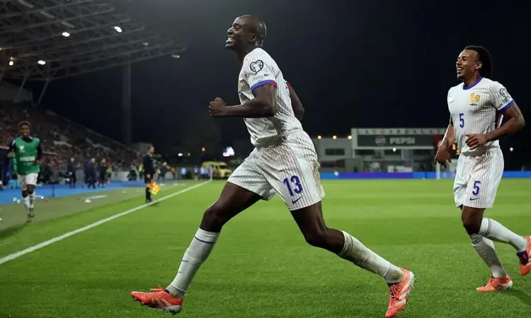 Iceland Stalls France’s World Cup Bid