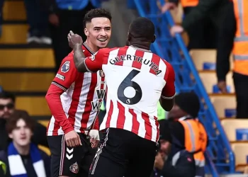 Talbi Stuns Chelsea with Late Winner as Sunderland Go Second